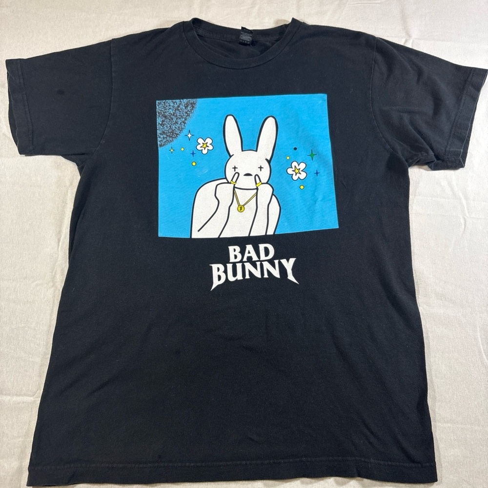 Bad Bunny Medium Graphic Black T-Shirt Short Sleeve Crew Neck Unisex 100% Cotton
